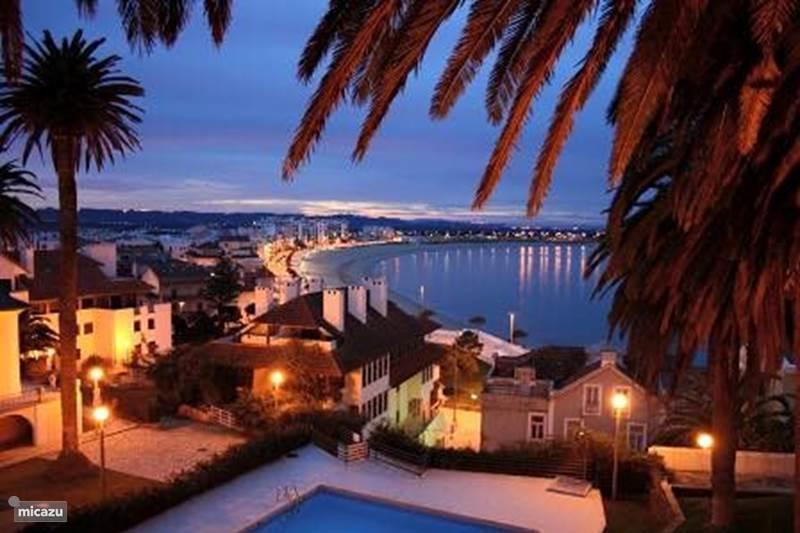 Carmona São Martinho do Porto Exterior foto